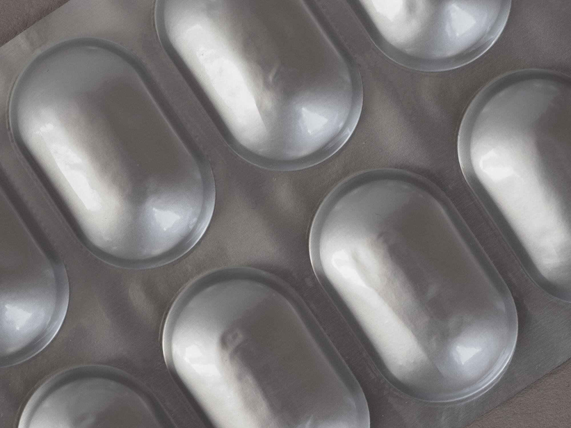 How Vacuum Forming Lifts Design and Functionality in Plastic Products 3 medical pills detail 1f7a28c418df4127bdca