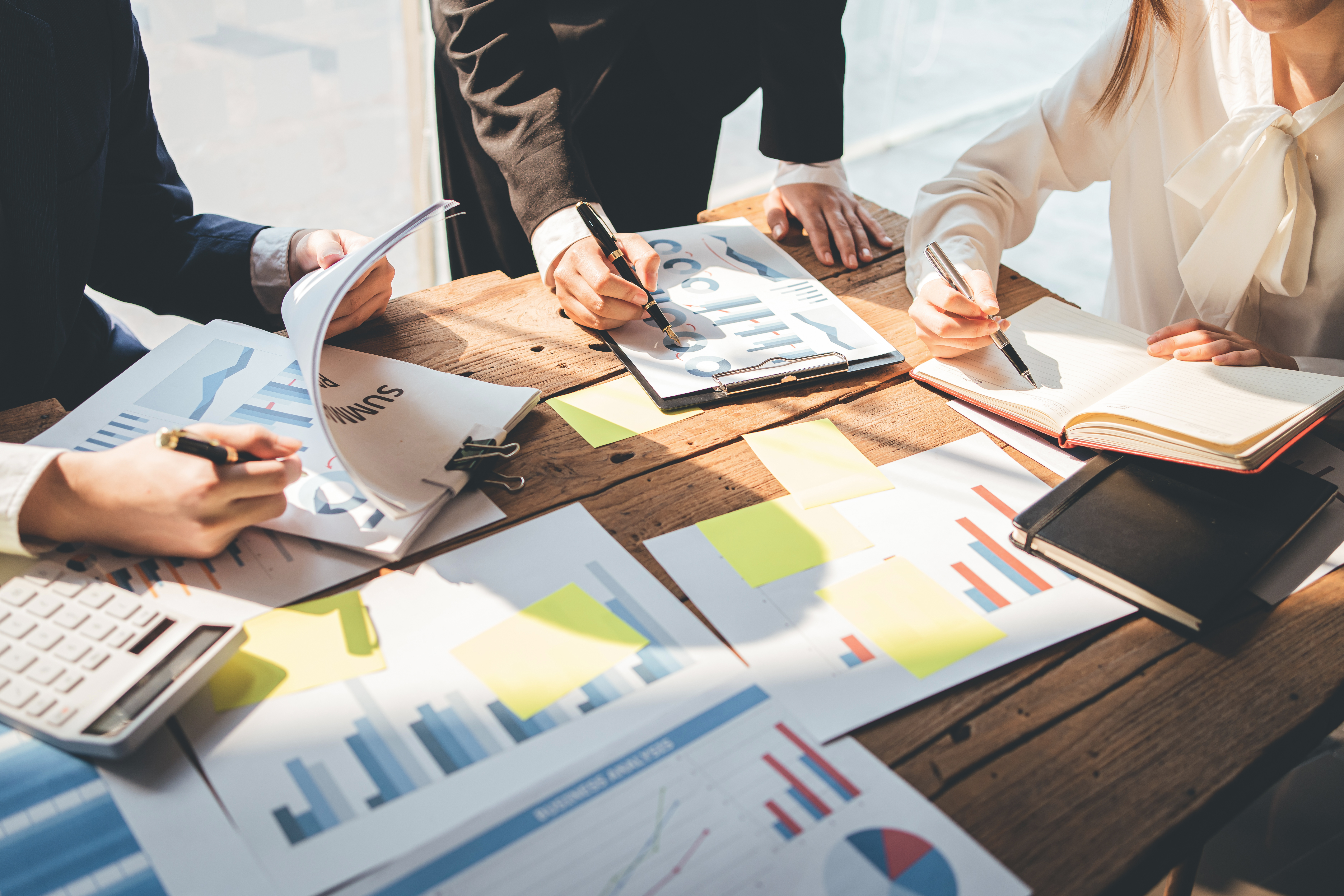 Planeación fiscal inteligente: maximiza utilidades y reduce riesgos ante el SAT en Airbnb y restaurantes