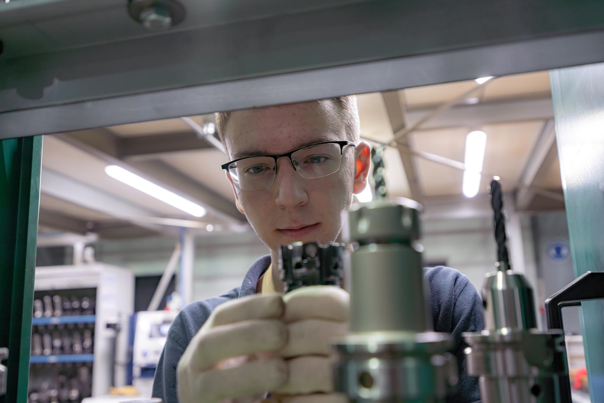 From CAD to Reality: How Expert Plastic Fabrication Powers Complex Project Designs 2 metalcutting cutters for a cnc machine in a tool r 296c3c430b747a859023