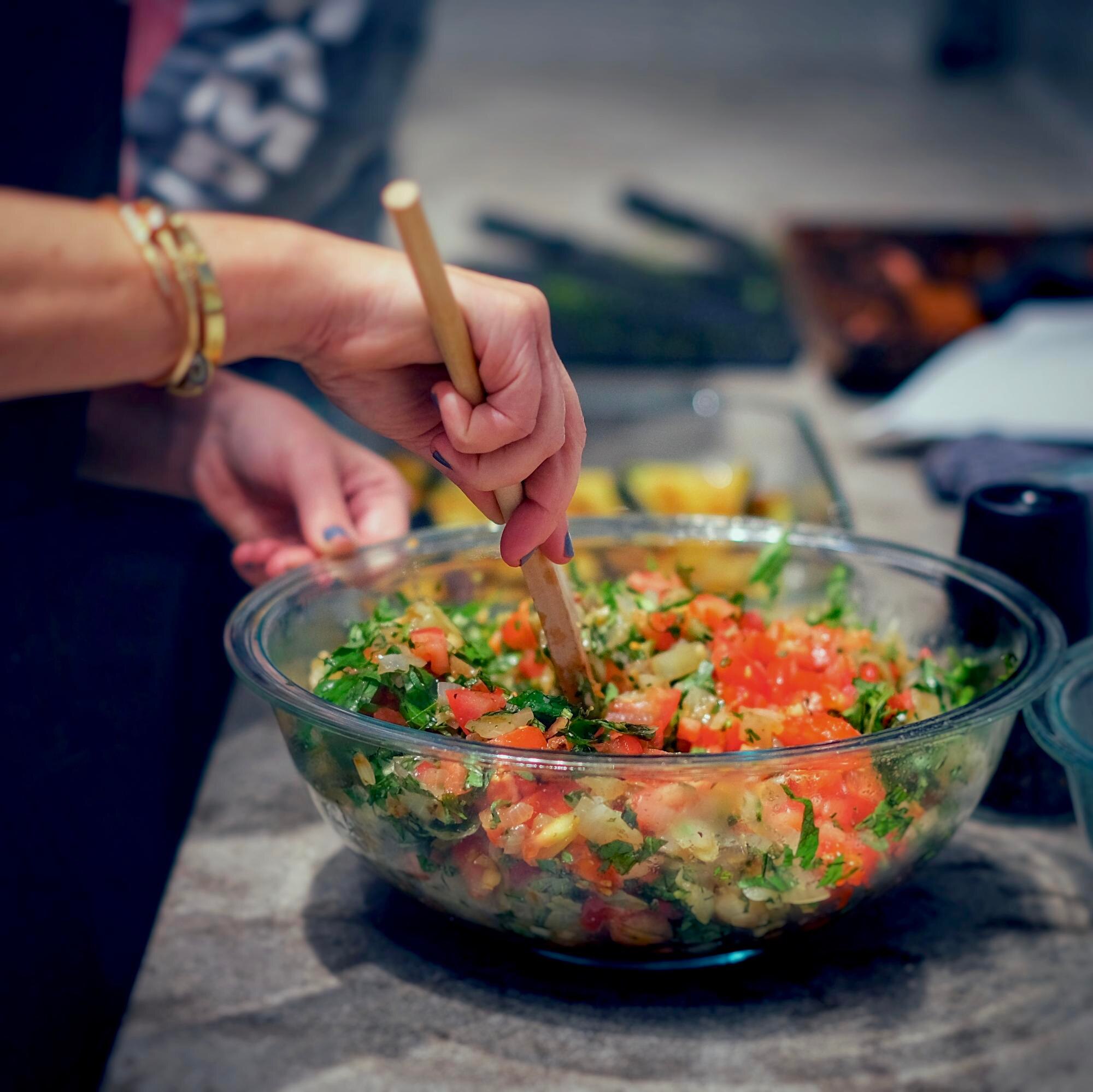 midsection of man preparing food in bowl on table a1f5a6c3305e4d651853