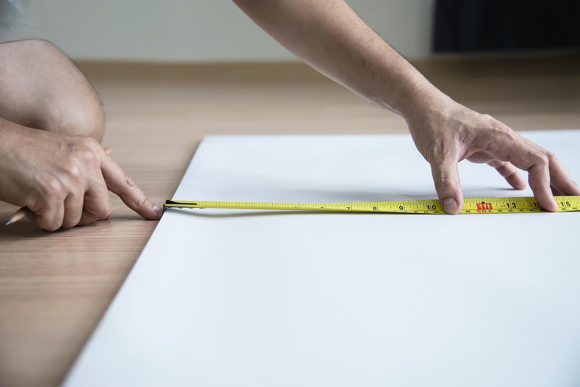 Made-to-measure plastic panels: a no-fuss guide for DIY and trade 1 midsection of person working on table ff1112f2134ecb662369