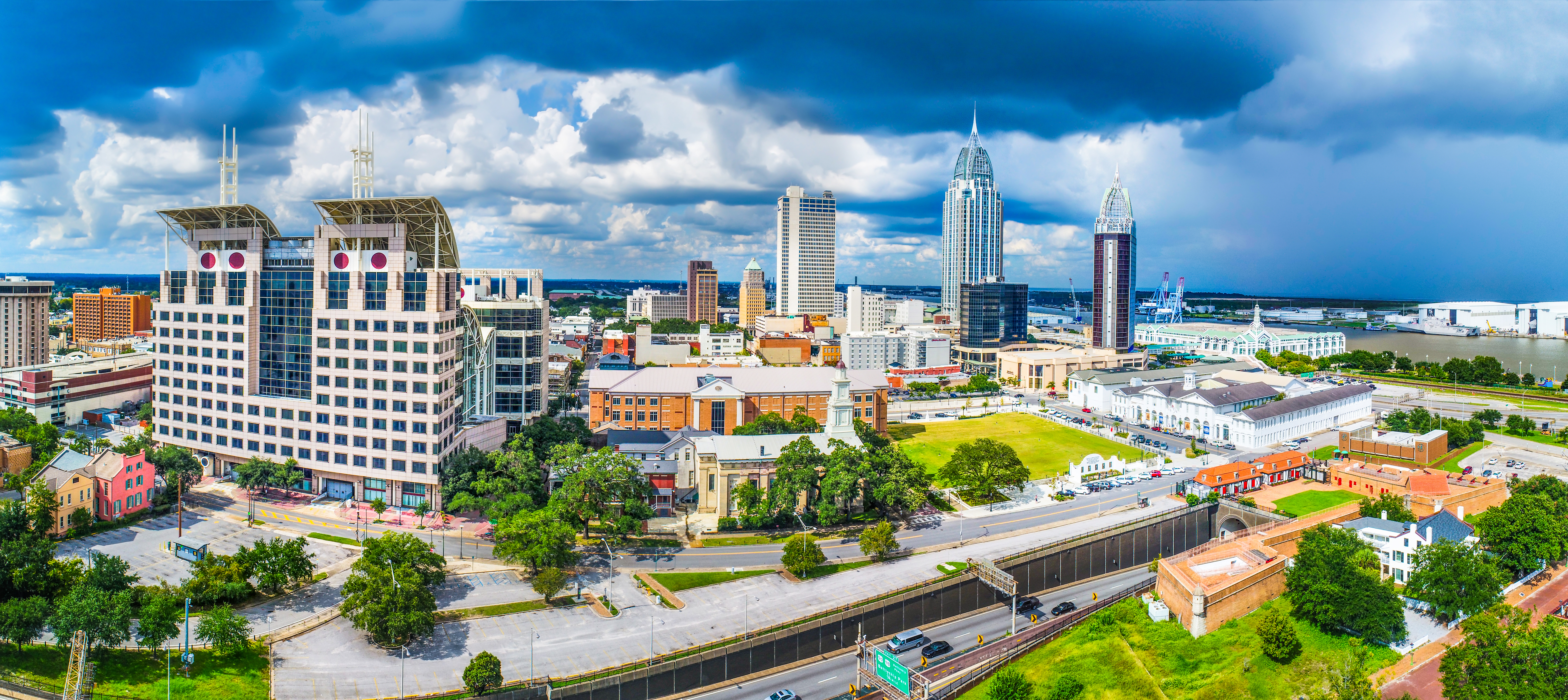 Featured image: Mobile alabama usa skyline panorama-d528304e736b4dada538