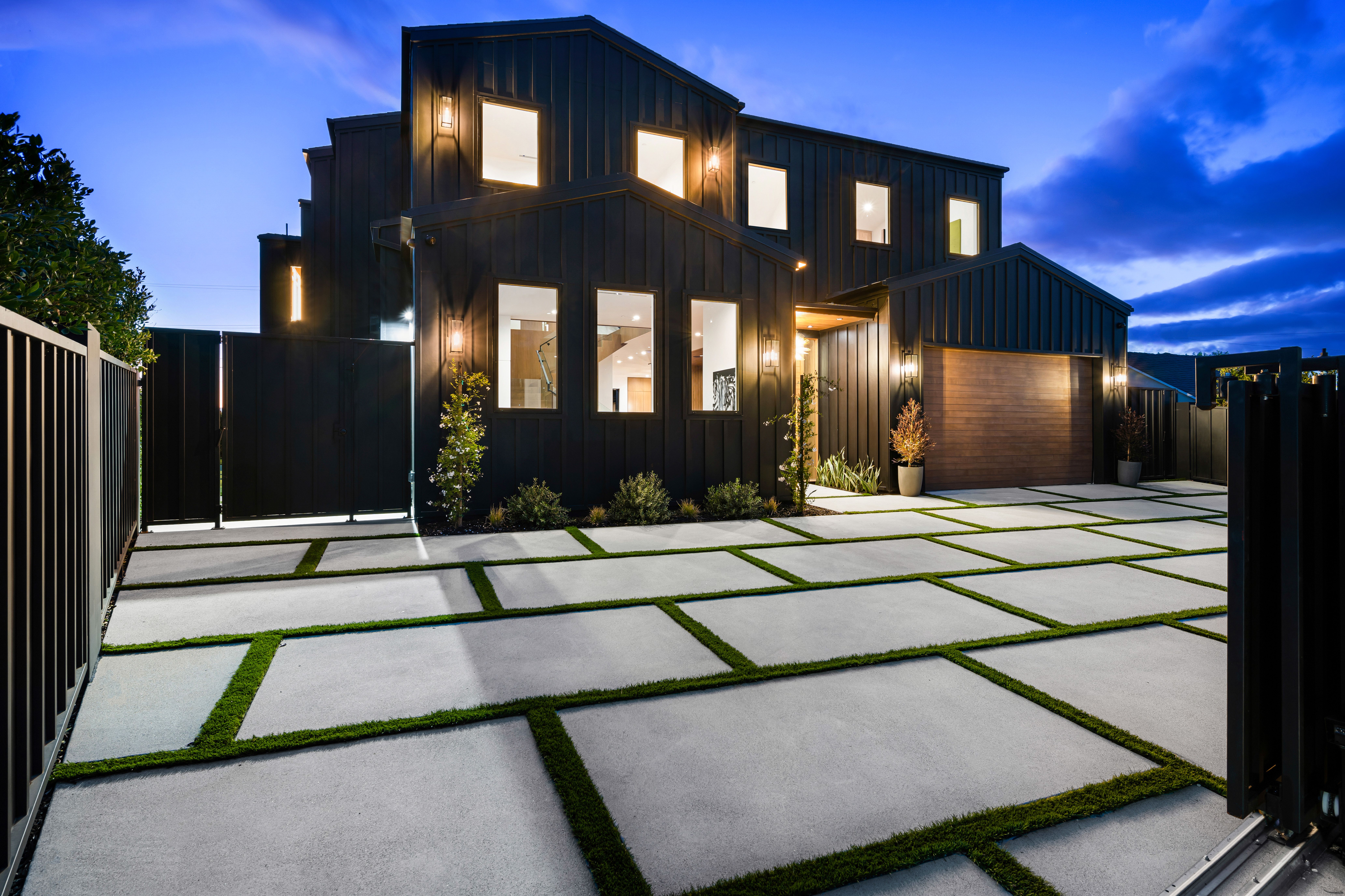alt="concrete Eco‑Smart Hardscapes: Innovative, Durable Solutions"