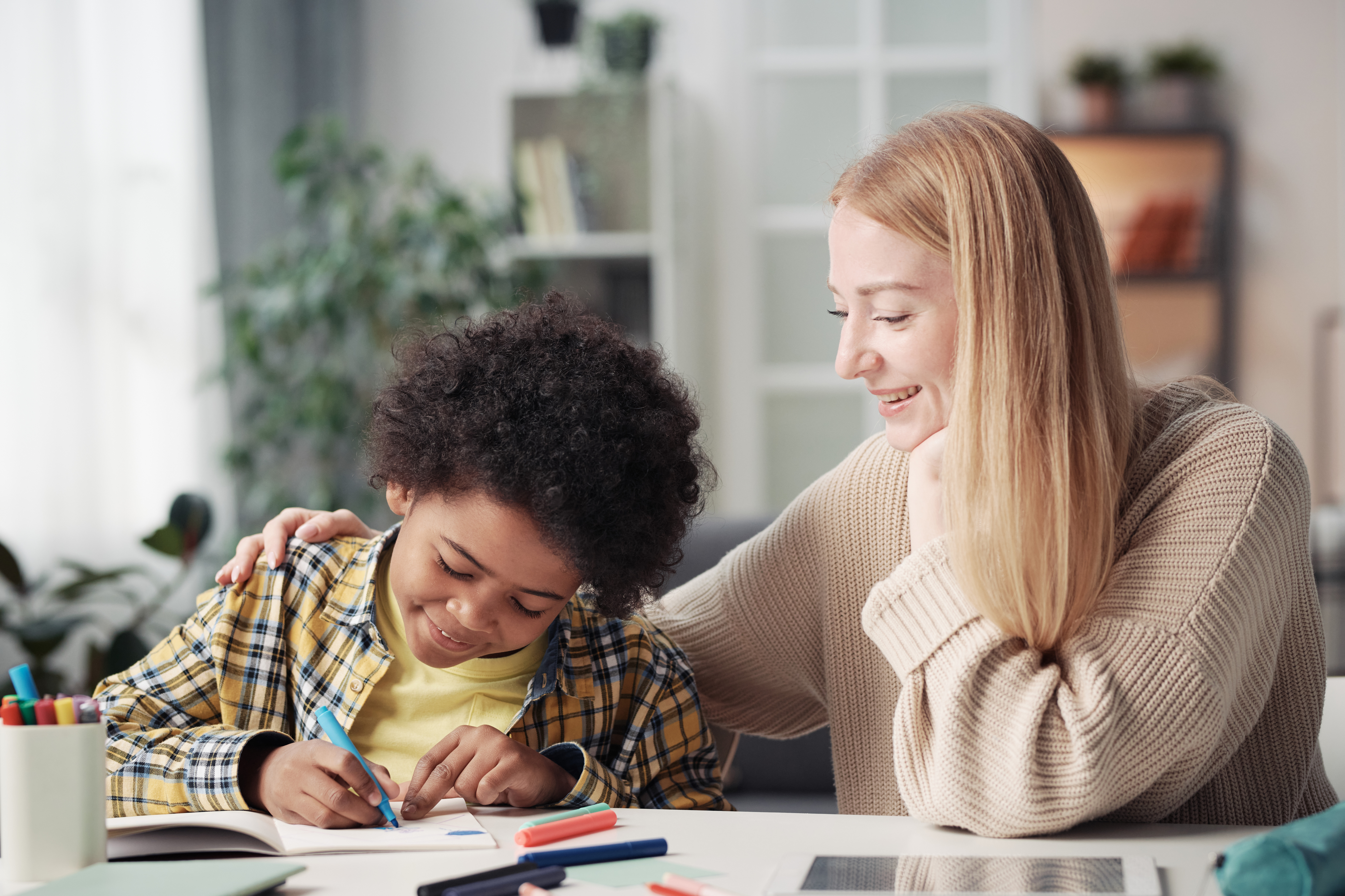 Mother Drawing With Her Adopted Son D1626dd36592b9a3db3b