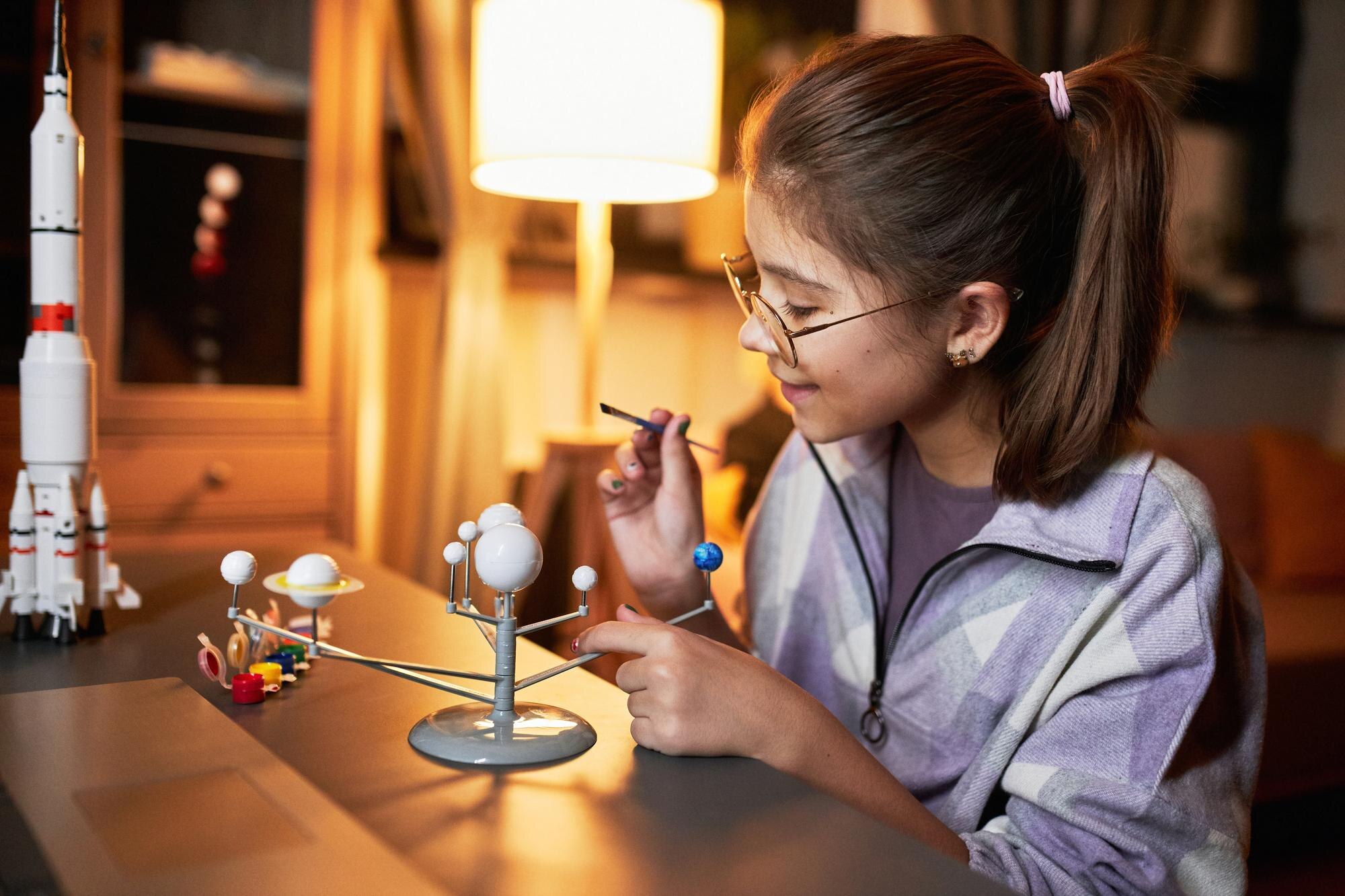 Painting Solar System Model With Acrylic Paints Fo 290a7e26082c655186c7