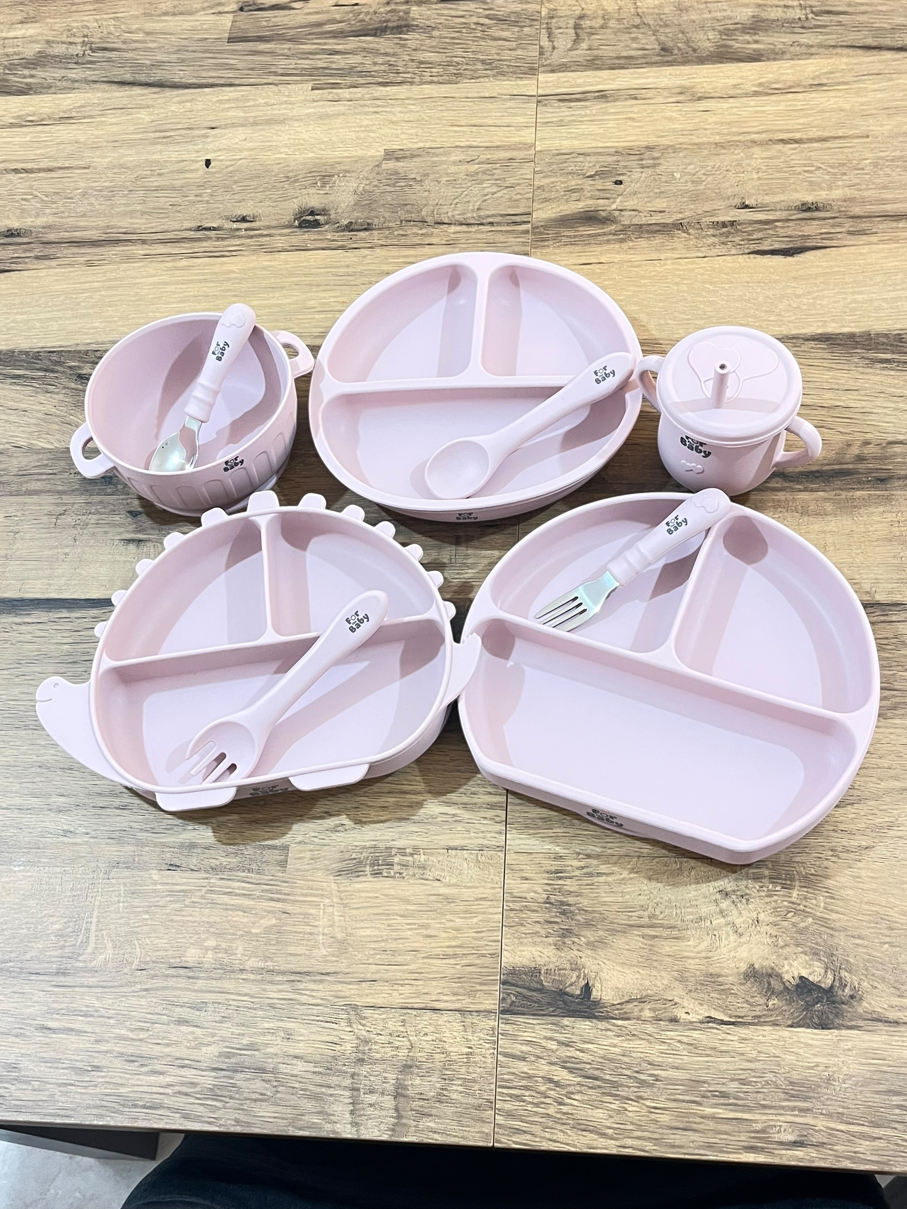 Silicone baby plates and bowls