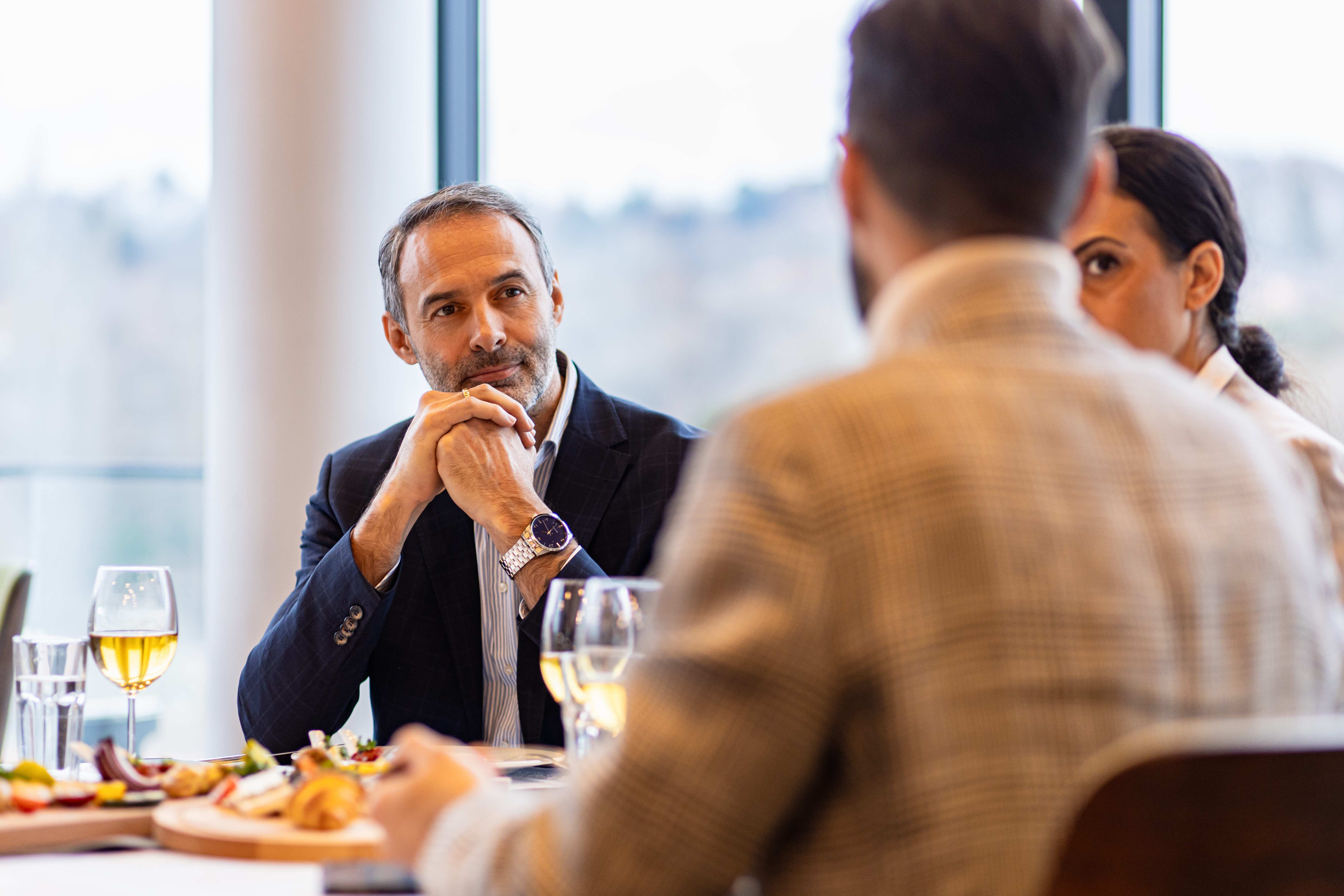 Guía práctica SAT e IMSS para hospedaje y gastronomía: cumplimiento paso a paso para Airbnb y restaurantes