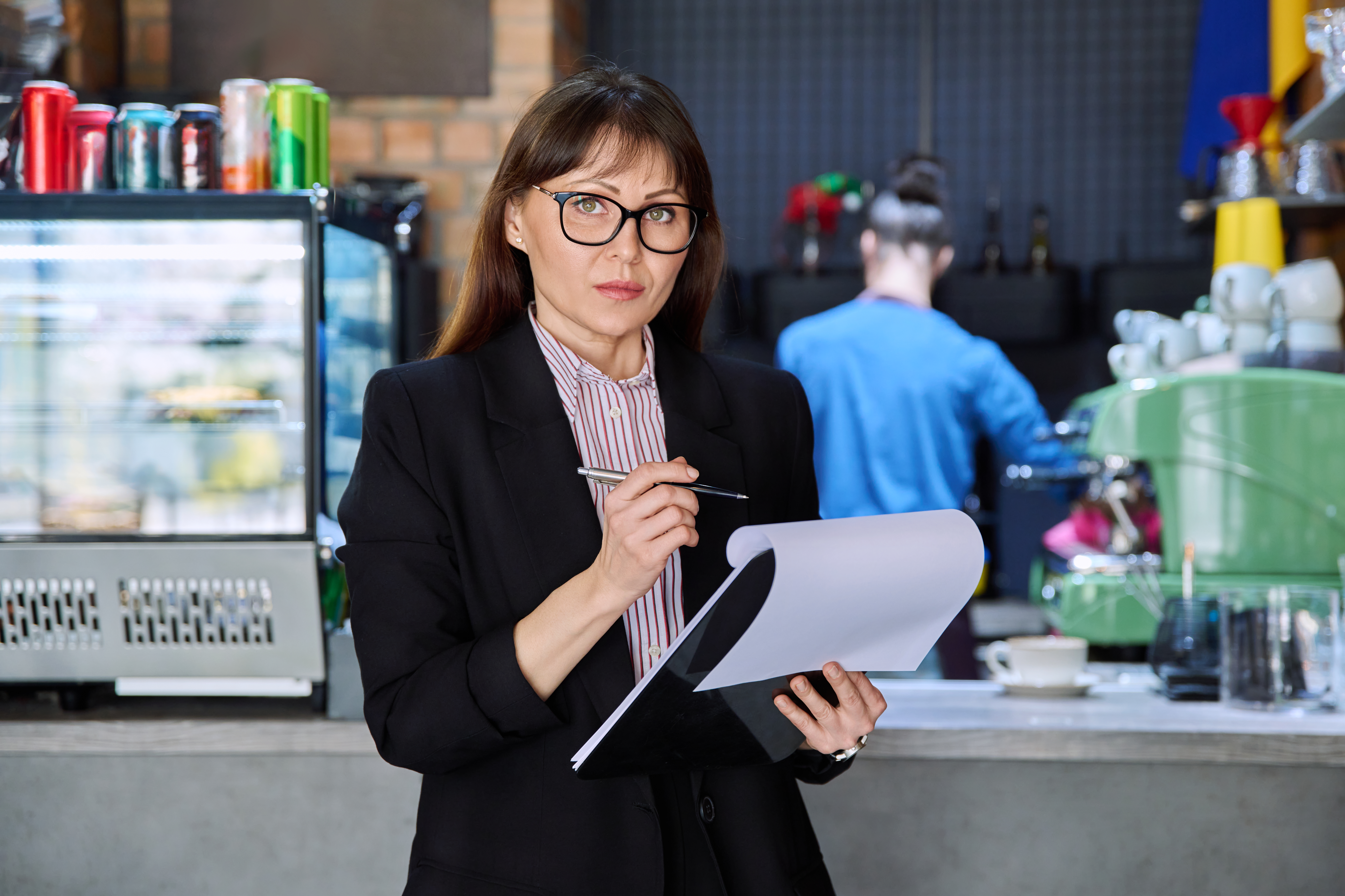 Errores Fiscales Comunes en Airbnb y Restaurantes: Cómo Evitarlos para Maximizar tu Rentabilidad