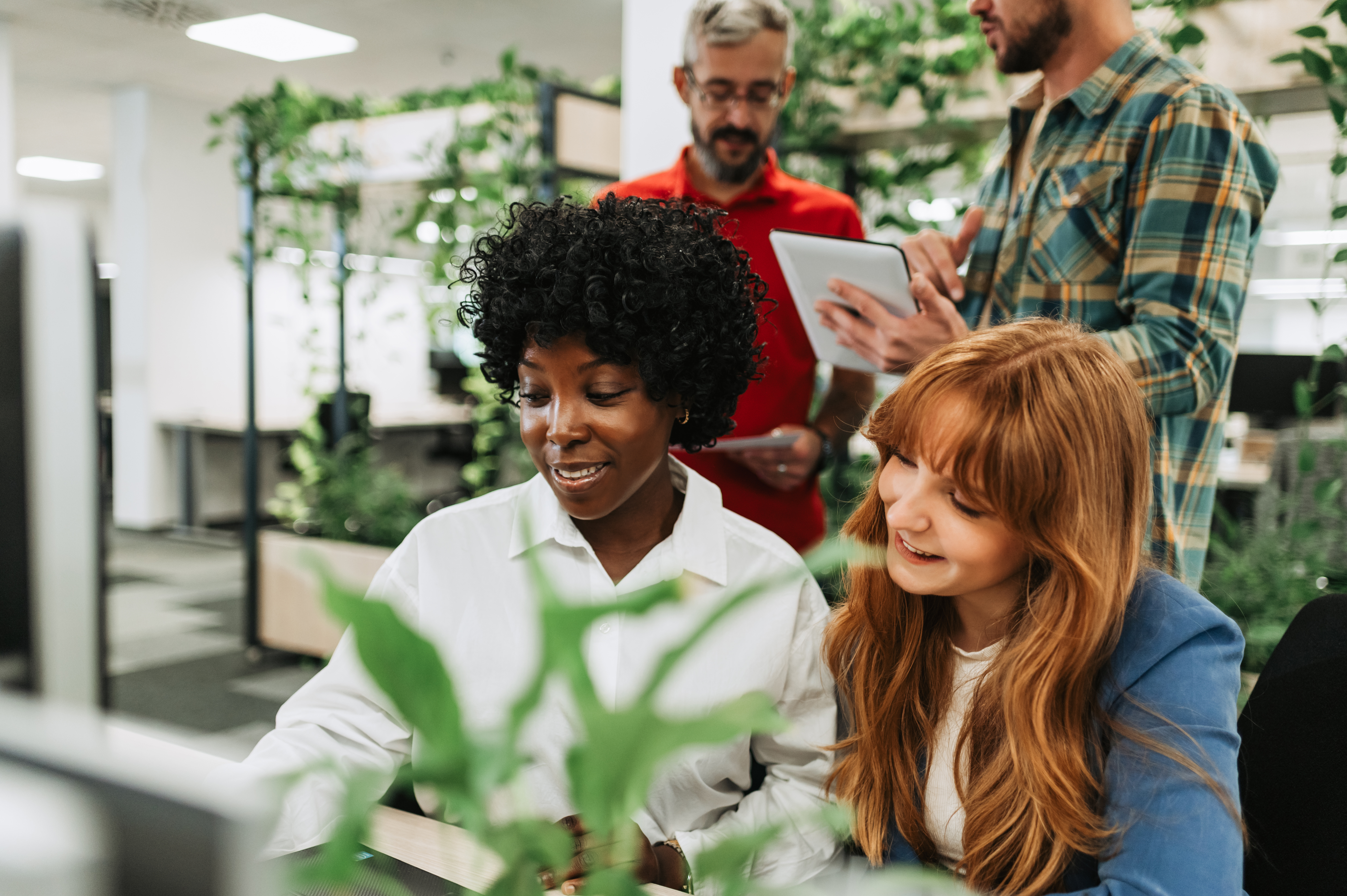 portrait of multicultural colleagues working on a 7c2cd16fc6d8dce82fb7