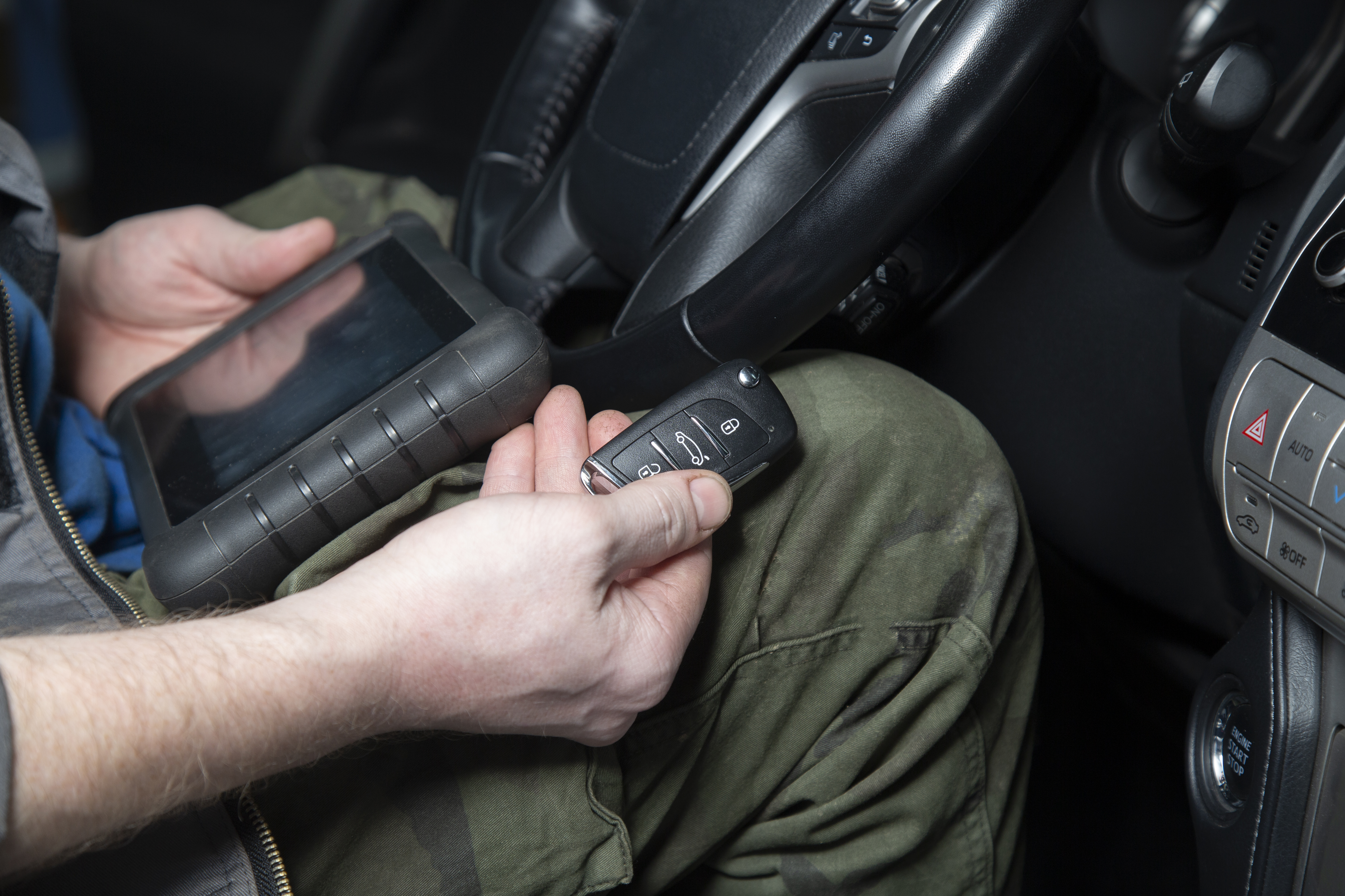 Metro-Keys Locksmith Service