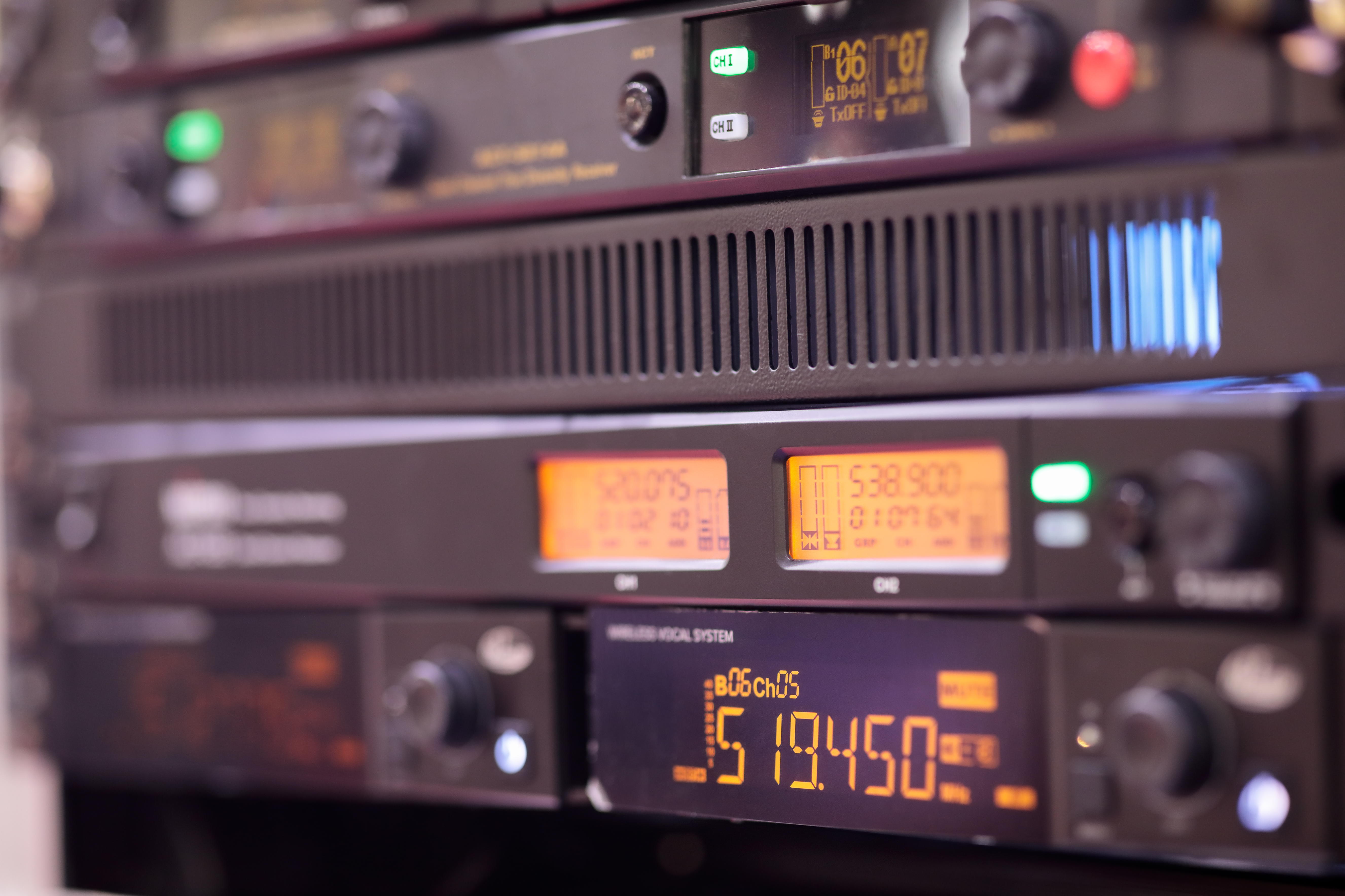 rack mounted digital wireless audio system closeup 7fab91bcb87a0ddff3b5