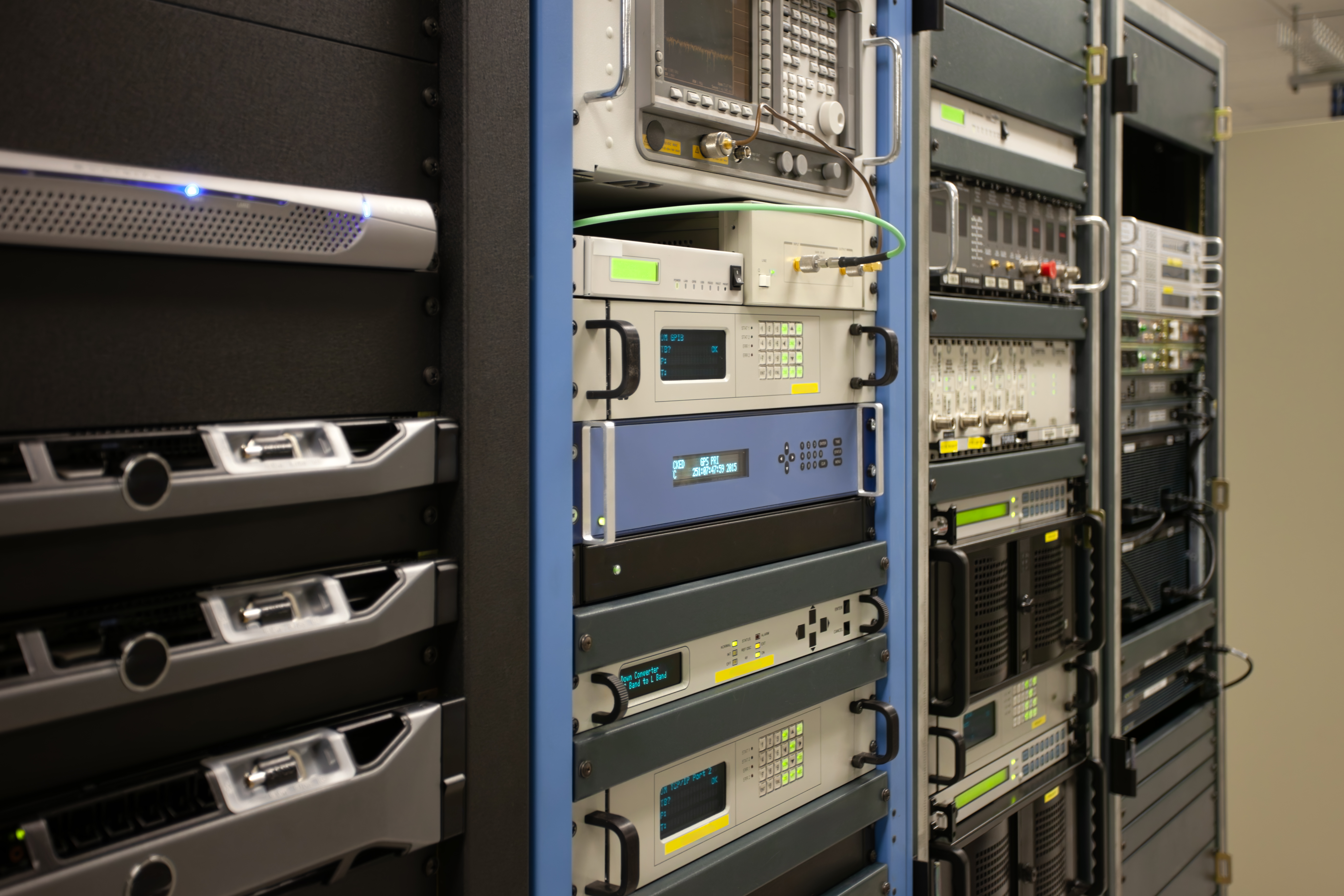rf timing generator frequency convertor in a data 91d5213f3992d93f2f00