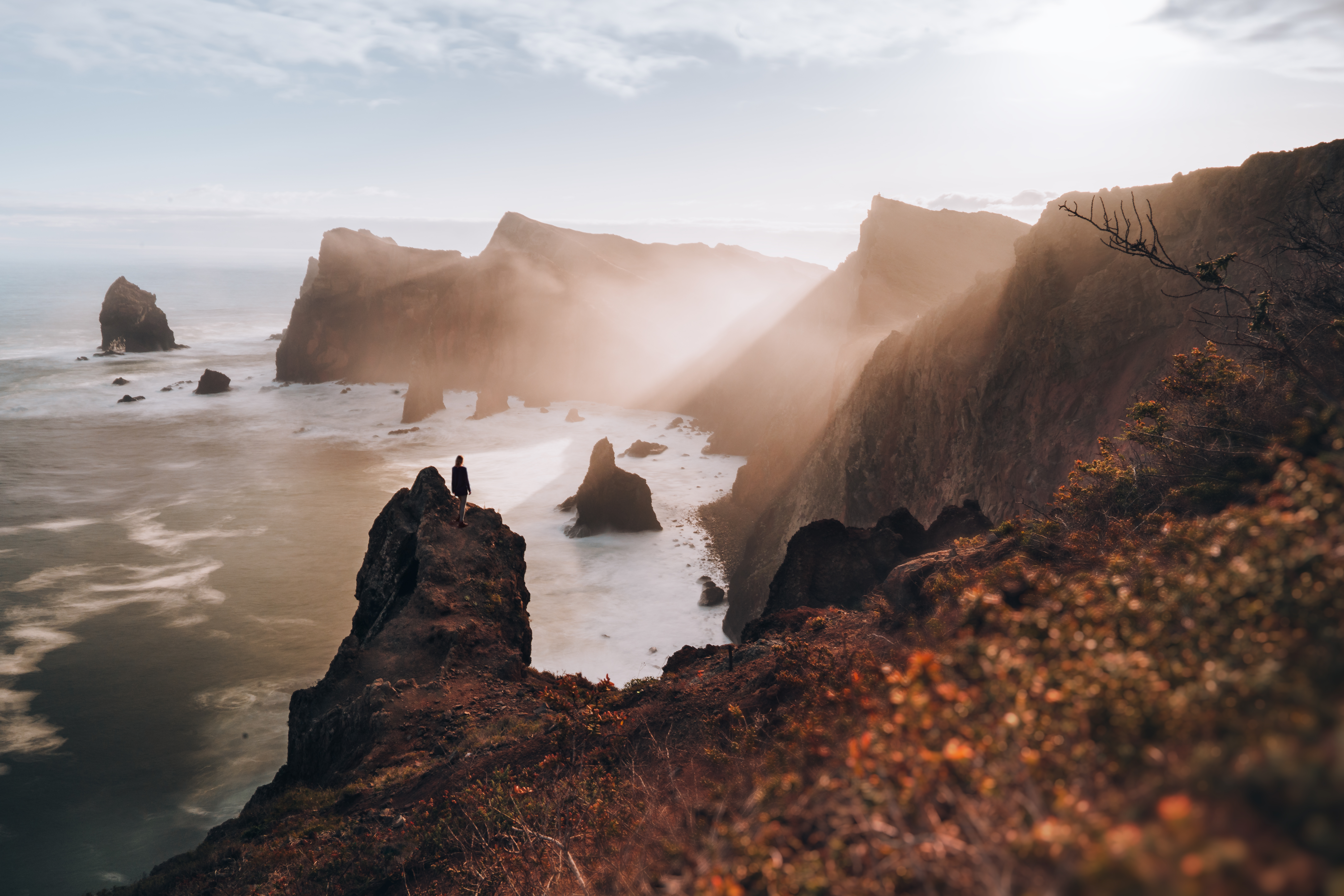 rocky coast in the spectacular light of the sunris a558e56a83979a4b07f8 BTOURS