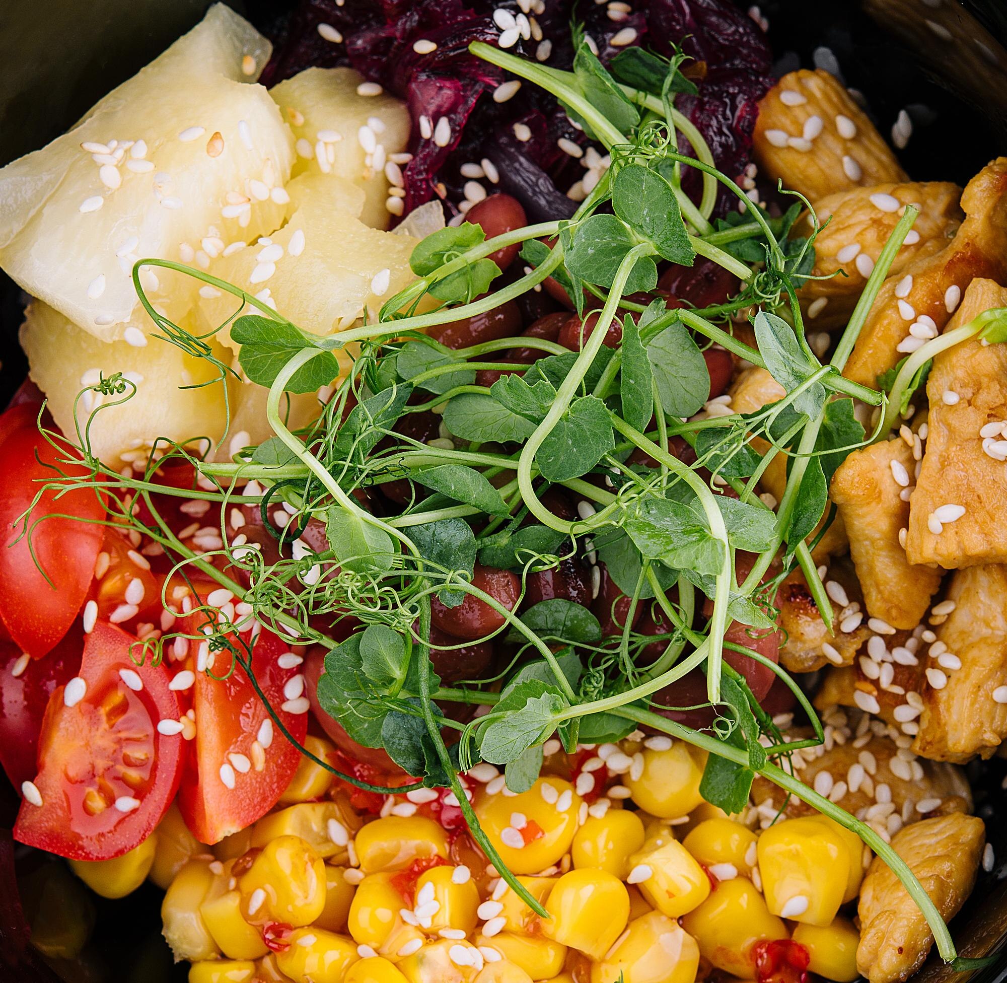 Unwrap the Secret to Fueling Your Busy Lifestyle with Jubilee Juice & Grill! 1 salad with chicken and vevetables healthy food die cad49da14e5a78aa18b2
