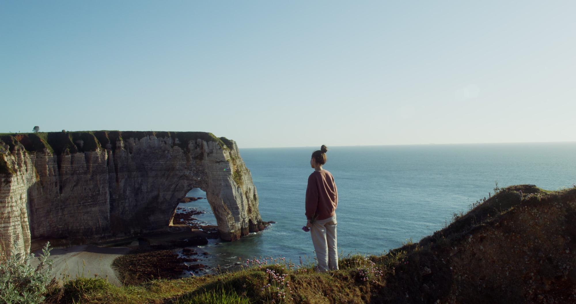 sheer limestone cliffs on the coast of the english 54c99f87de96d742bd5c BTOURS