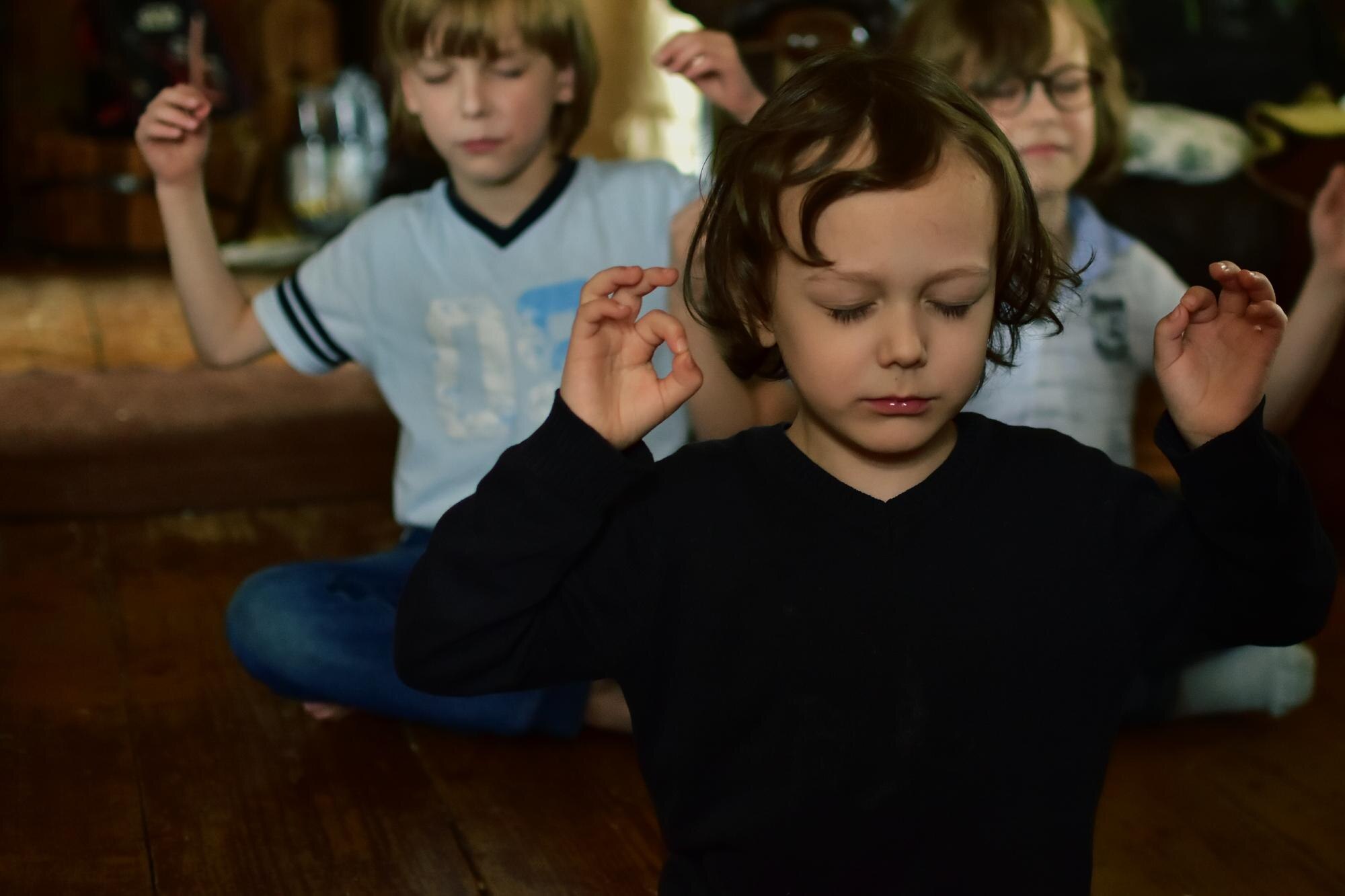 Empowering Children: Building Resilience Through Hypnosis-Based Coaching