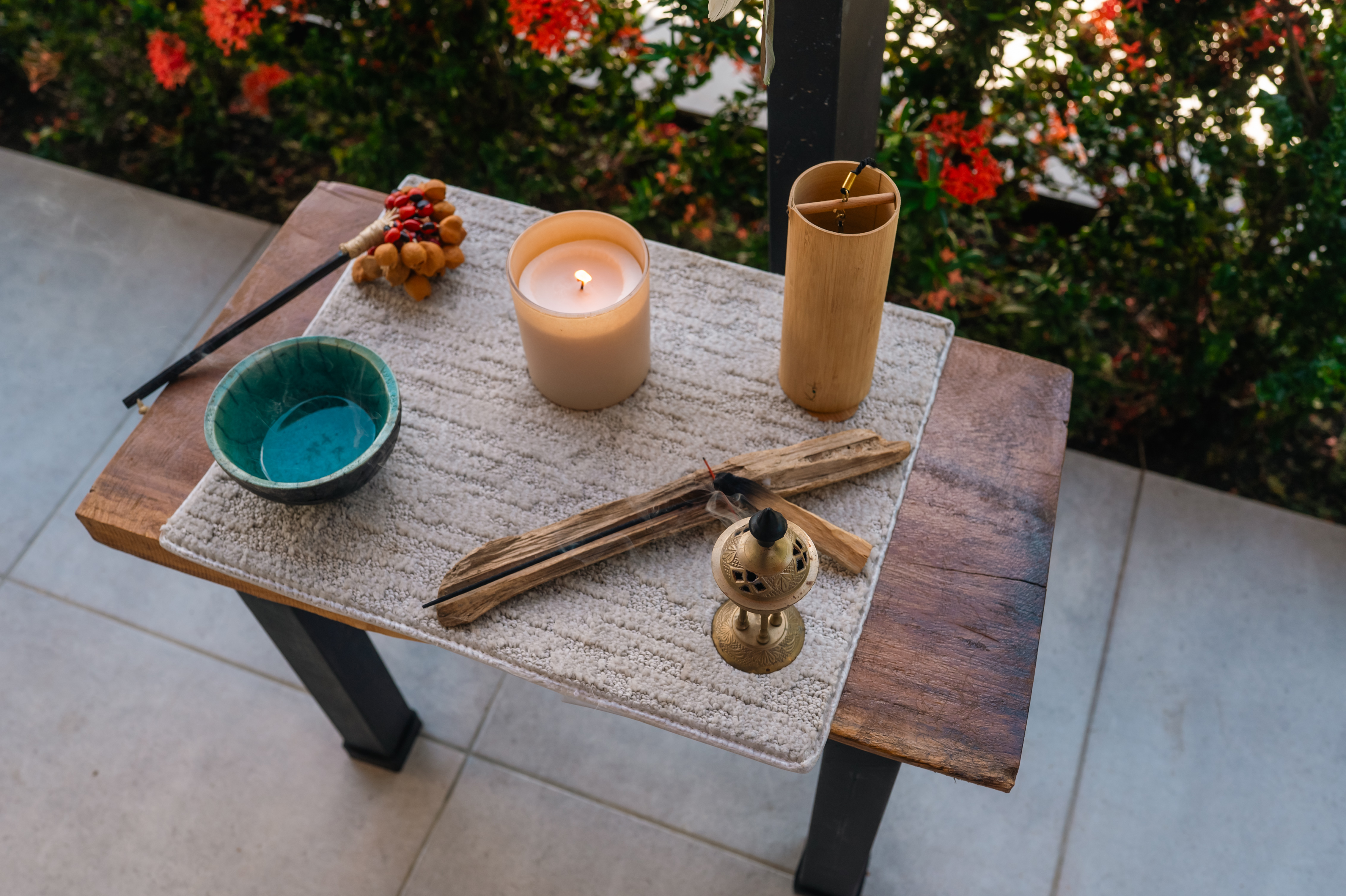 spa aromatherapy setup with candle 9316a6a2d6a0aa9b3185