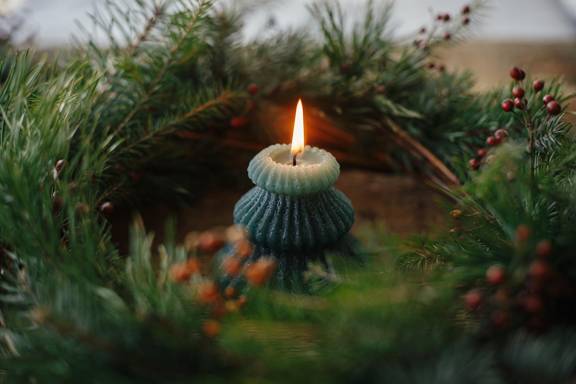 stylish burning candle in rustic christmas wreath 4afa4c408625bcf4dec6