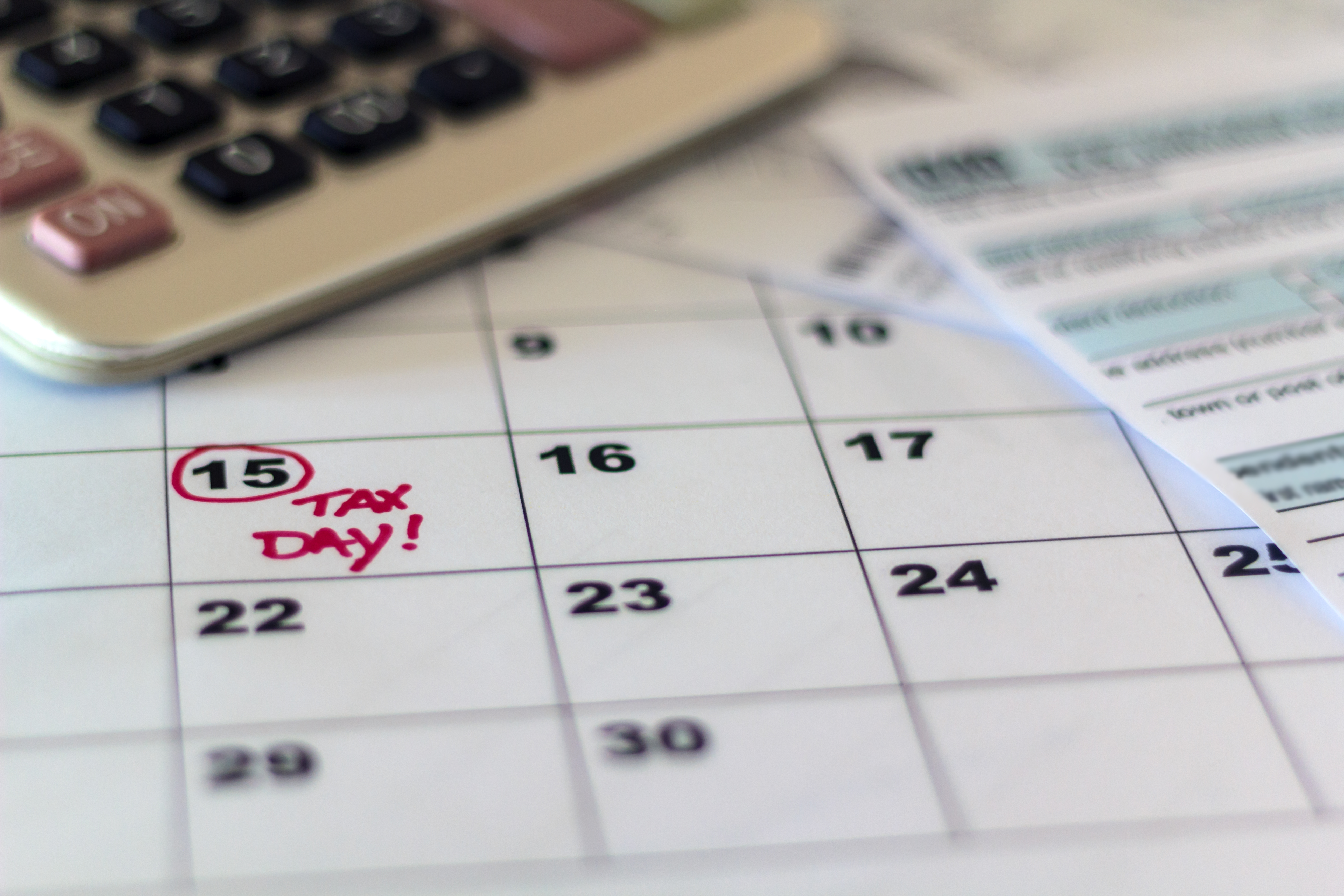 Planifica tus impuestos todo el año: evita multas del SAT y fortalece la salud financiera de tu Airbnb o restaurante