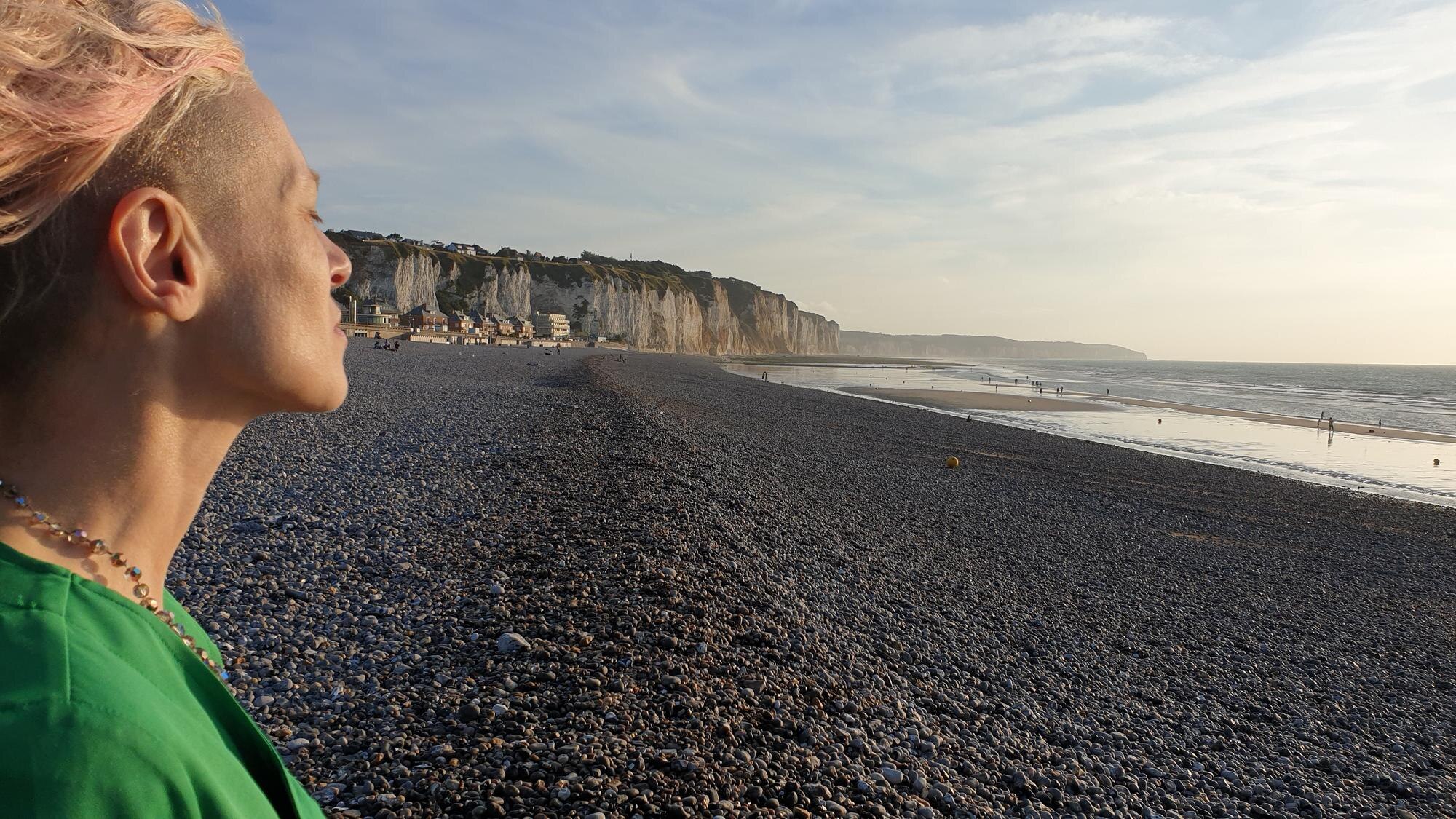 woman at beach against sky 92f427cab1ff045e4a4e BTOURS