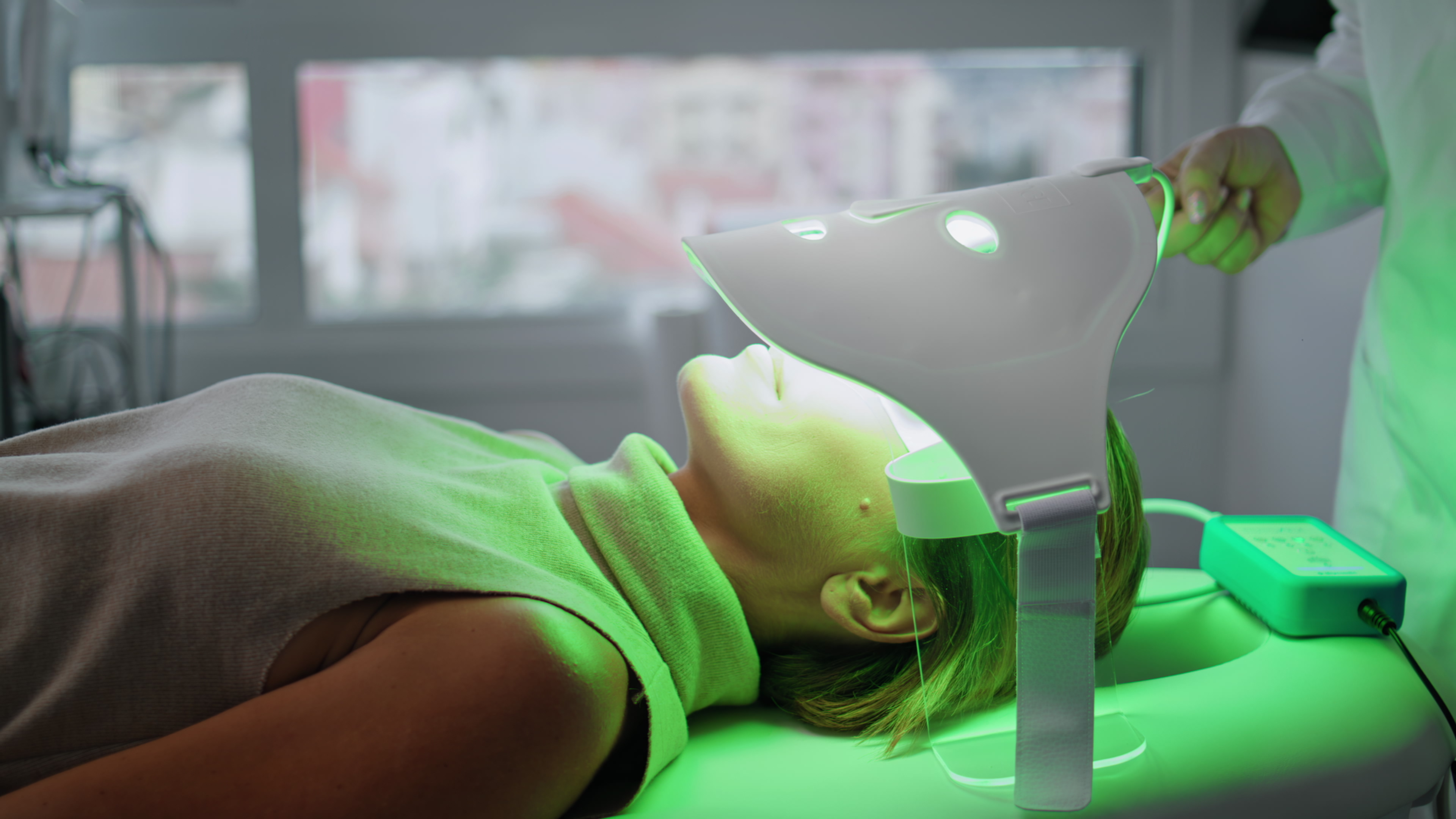 Woman Having Led Therapy For Regeneration Face Ski 15Ed87Af52Ebc57D44F6