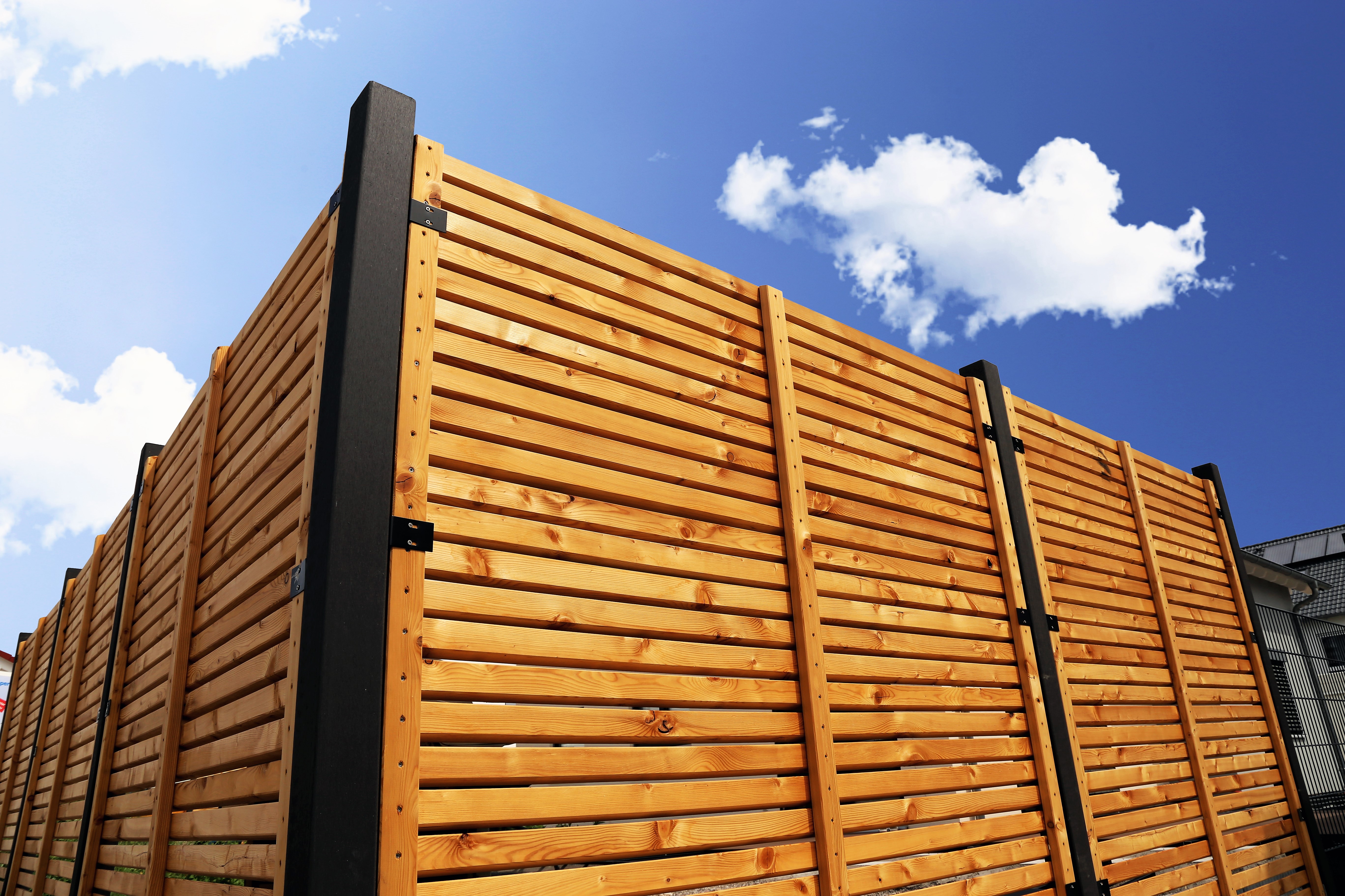 Transformative Fencing Solutions for Peace of Mind 5 wooden privacy fence ae5a92452527c3961395