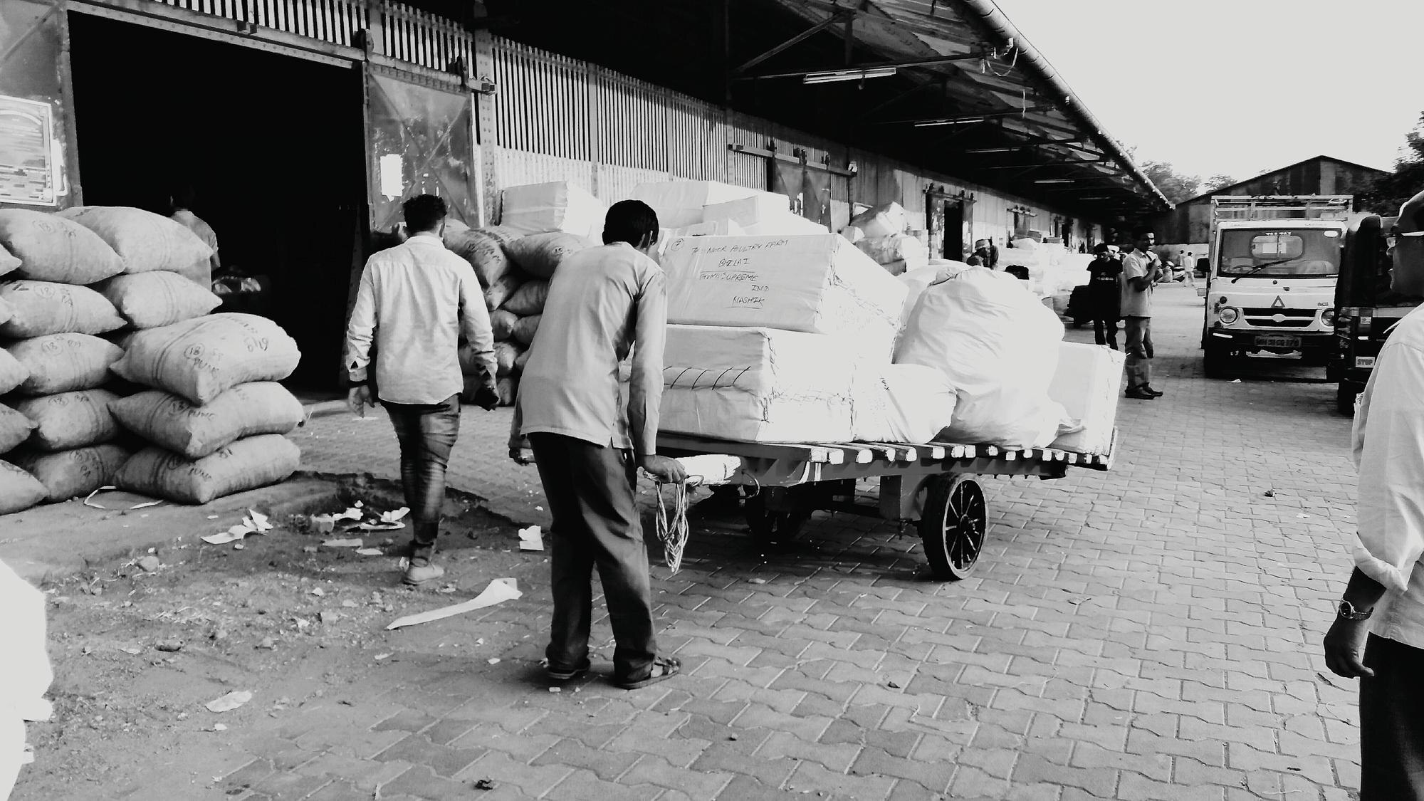 Protect your momentum: How on-demand local delivery saves contractors time and money