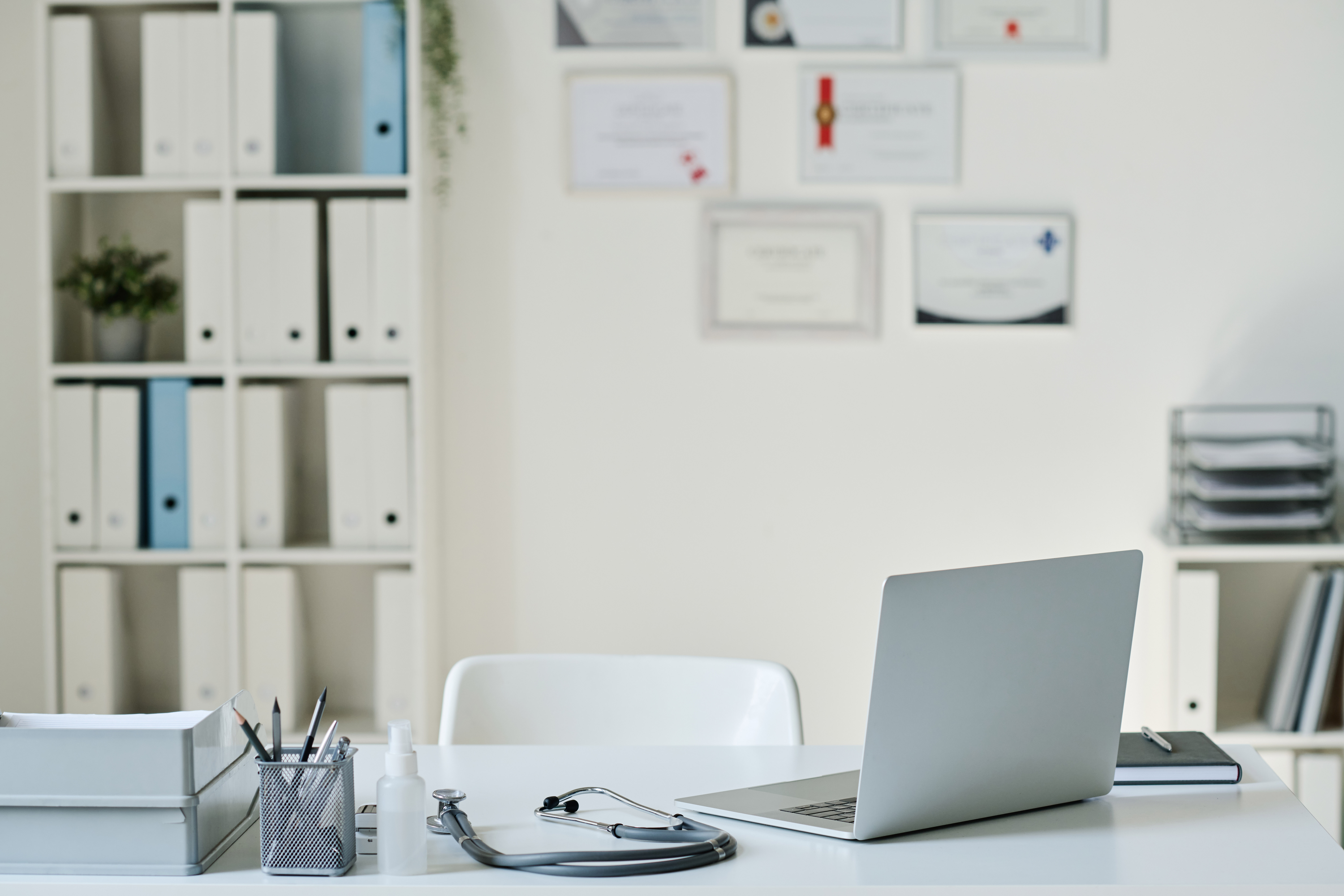 Ensuring Peace of Mind: The Critical Role of Reliable Equipment Support in Veterinary Clinics 8 workplace of doctor at office c1a68583cd11e2ac124a