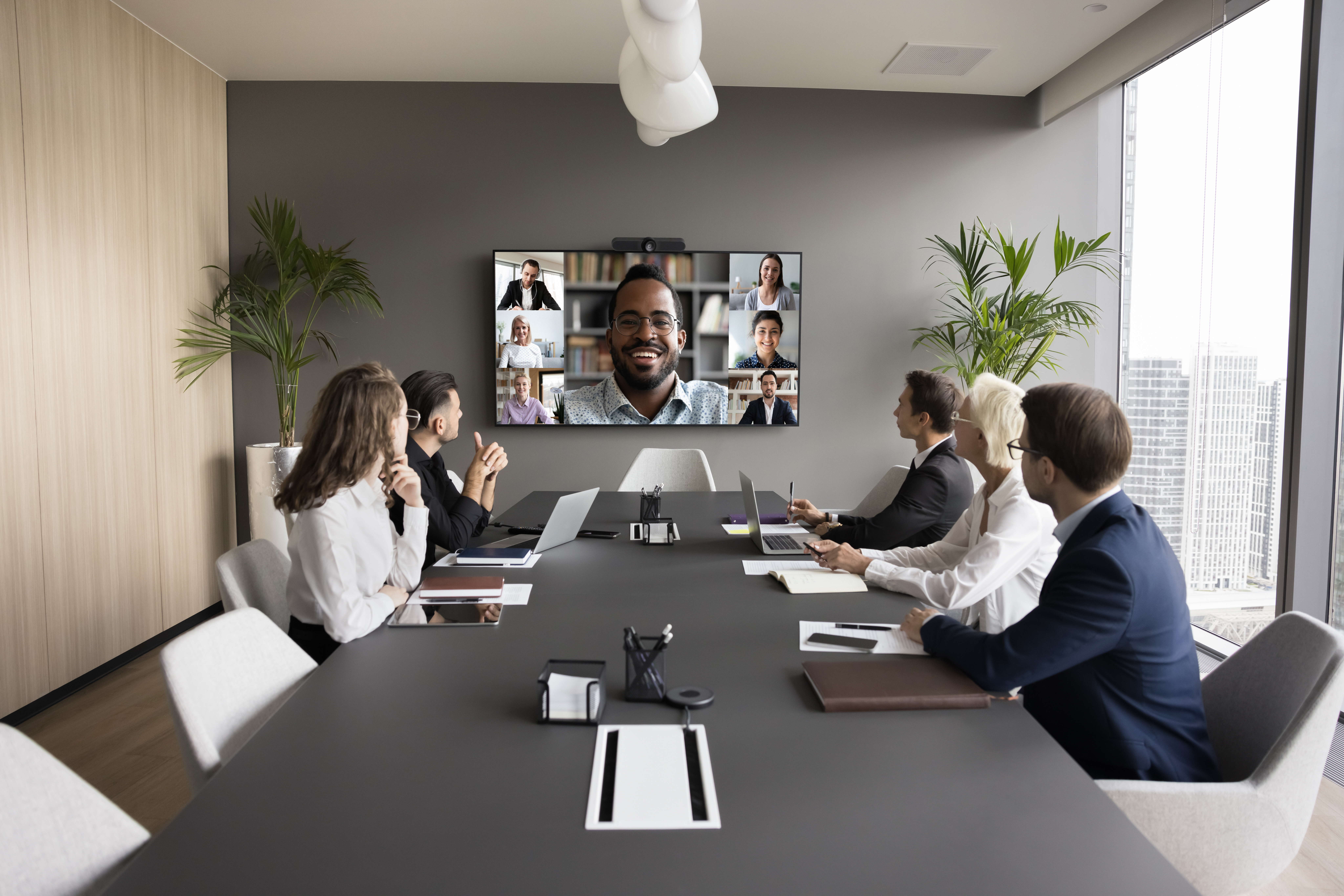 Business video call leader