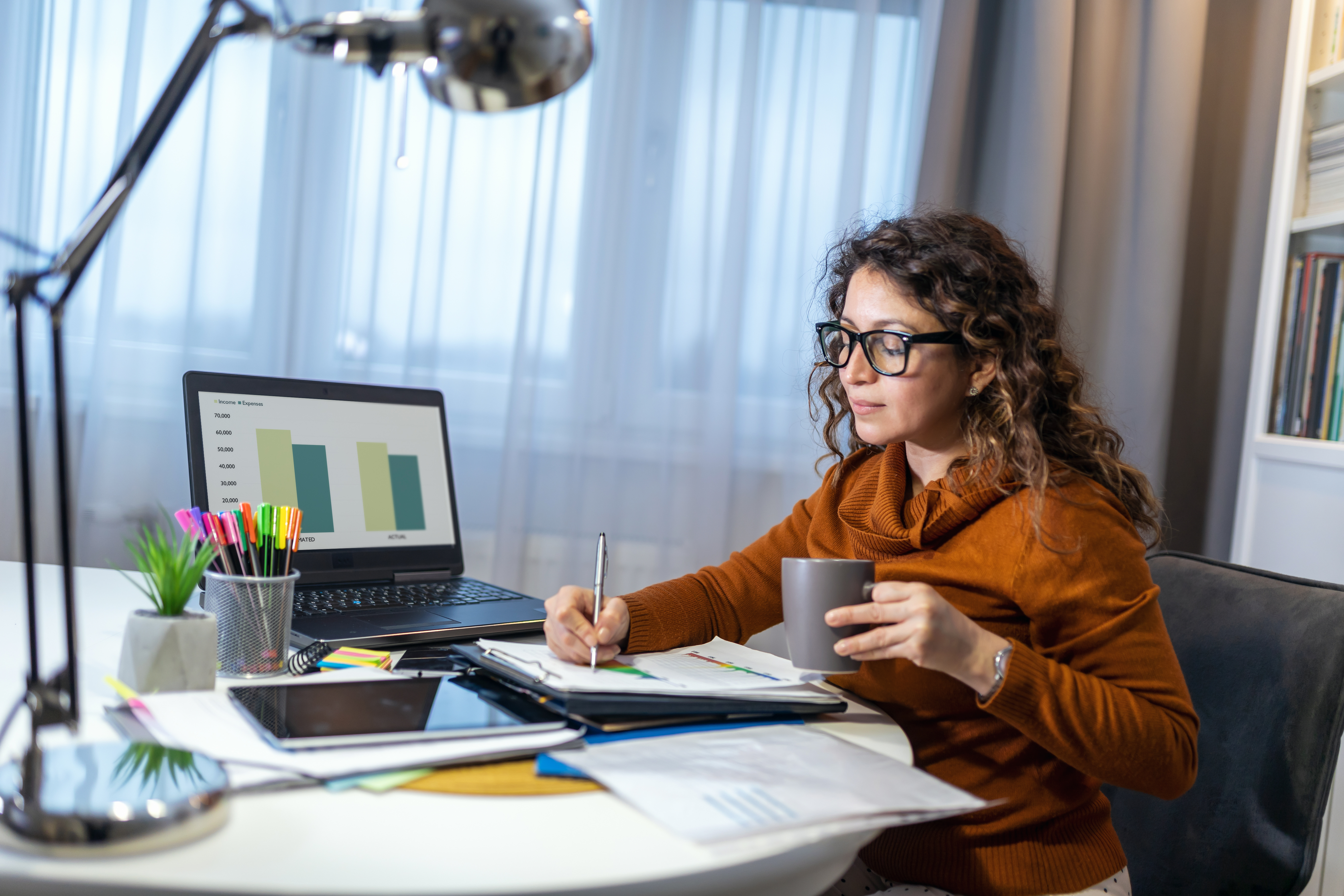 Unlocking Sustainable Growth: Practical Steps For Busy Lives 3 Young Beautiful Woman Working In Her Home Office 03Ecd72Dceb96E0E07E8